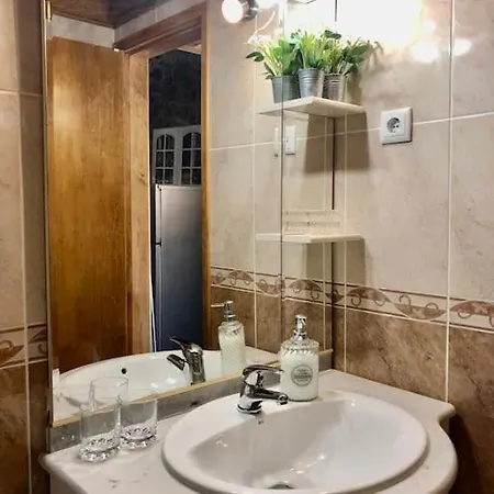 Stairway To Castle- Semesterbostad Monsanto