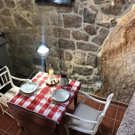 Stairway To Castle- Feriehus Monsanto